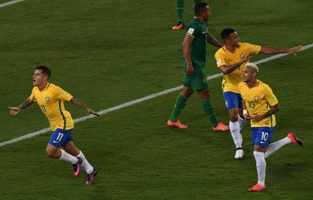 Ir para  <p>O Brasil exp&ocirc;s toda a fragilidade da Bol&iacute;via e goleou ao natural, nesta quinta-feira. Neymar comandou o baile em uma grande atua&ccedil;&atilde;o. Com o 5 a 0, a Sele&ccedil;&atilde;o se consolidou no...